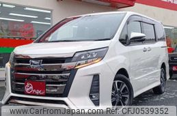 toyota noah 2018 -TOYOTA--Noah DBA-ZRR85W--ZRR85-0092213---TOYOTA--Noah DBA-ZRR85W--ZRR85-0092213-