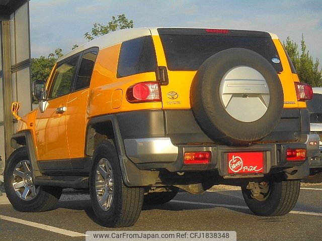 toyota fj-cruiser 2016 CFJ1838348 image 2