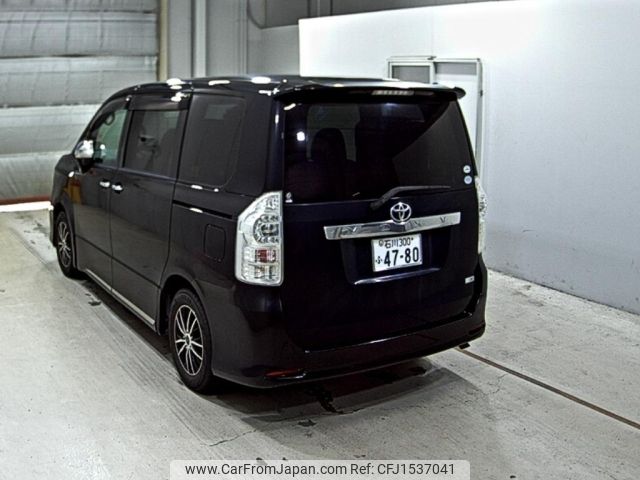 toyota voxy 2012 CFJ1537041 image 2