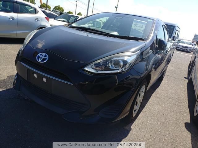 toyota aqua 2018 CFJ1520254 image 1