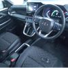 toyota voxy 2022 quick_quick_6AA-ZWR90W_0020870 image 3