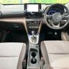 toyota yaris-cross 2020 CFJ1817165 image 2