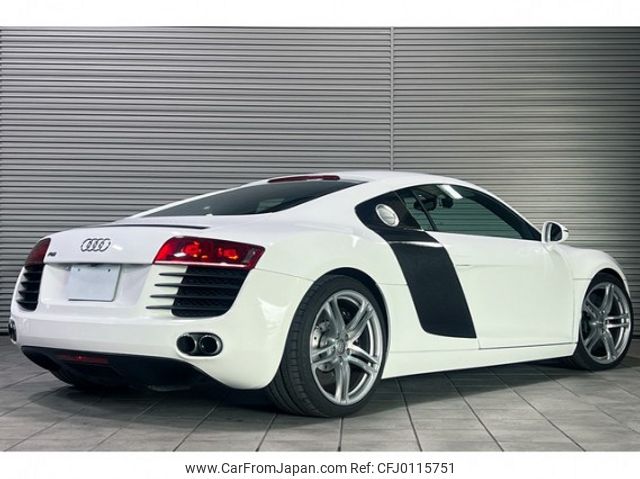 audi r8 2010 quick_quick_ABA-42BYHF_WUAZZZ423AN001180 image 2