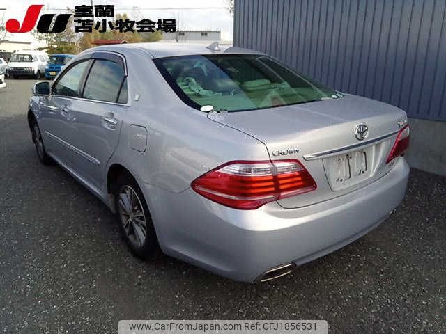 toyota crown 2010 CFJ1856531 image 2
