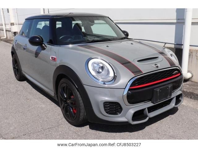 mini mini-others 2018 quick_quick_CBA-XRJCW_WMWXR92080TC92503 image 1