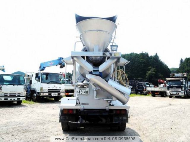 mitsubishi-fuso canter 2004 CFJ0958695 image 2