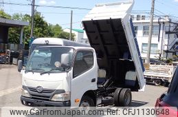 hino dutro 2012 25112302