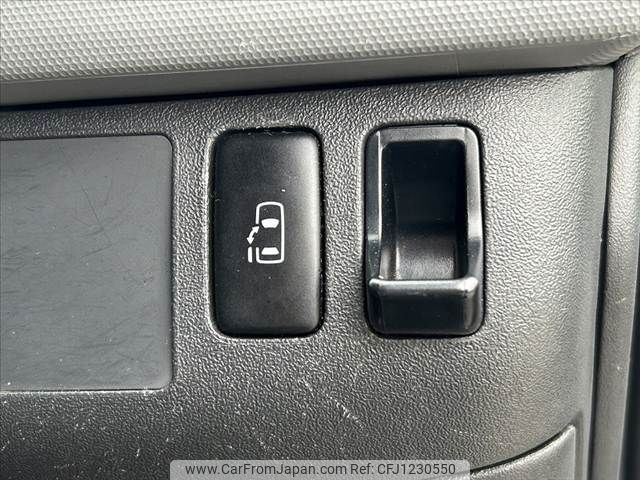 toyota hiace-wagon 2004 -TOYOTA--Hiace Wagon CBA-TRH214W--TRH214-0001289---TOYOTA--Hiace Wagon CBA-TRH214W--TRH214-0001289- image 2