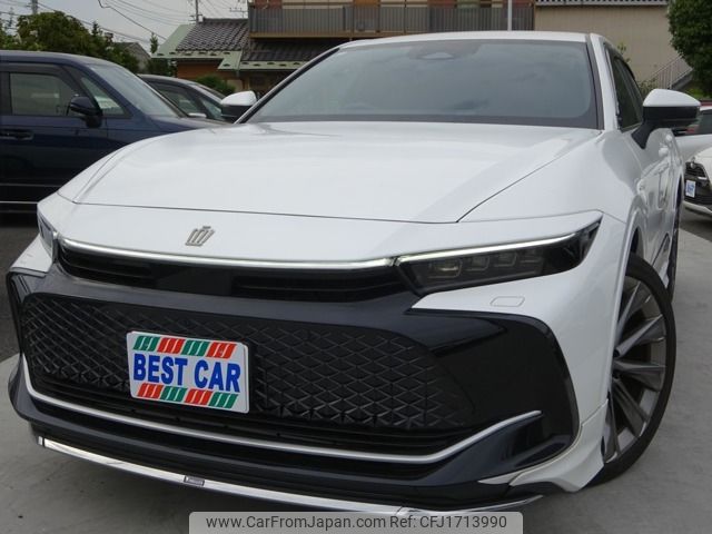 toyota crown 2024 CFJ1713990 image 1