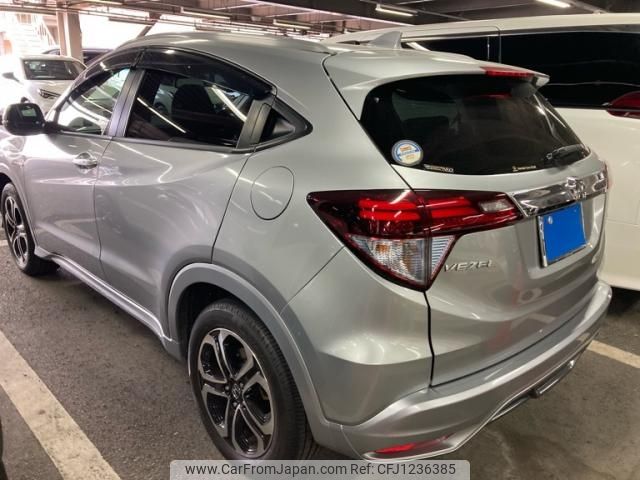 honda vezel 2016 -HONDA--VEZEL DAA-RU3--RU3-1217957---HONDA--VEZEL DAA-RU3--RU3-1217957- image 2