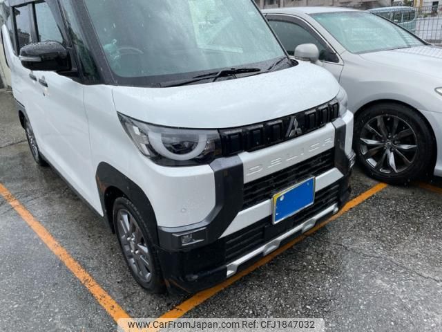 mitsubishi delica 2024 CFJ1847032 image 2