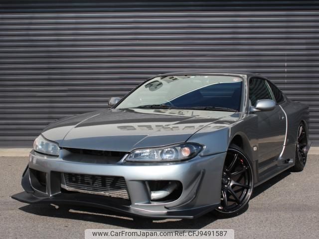 R·SILVIAページ 2002-nissan-silvia-spec-r