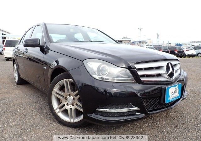 mercedes-benz c-class 2011 REALMOTOR_N2023080243A-12 image 2