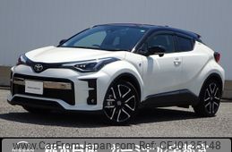 toyota c-hr 2021 -TOYOTA--C-HR 6AA-ZYX11--ZYX11-2037600---TOYOTA--C-HR 6AA-ZYX11--ZYX11-2037600-