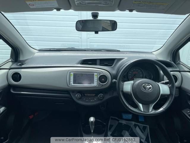 toyota vitz 2011 -TOYOTA--Vitz DBA-NSP130--NSP130-2042095---TOYOTA--Vitz DBA-NSP130--NSP130-2042095- image 2