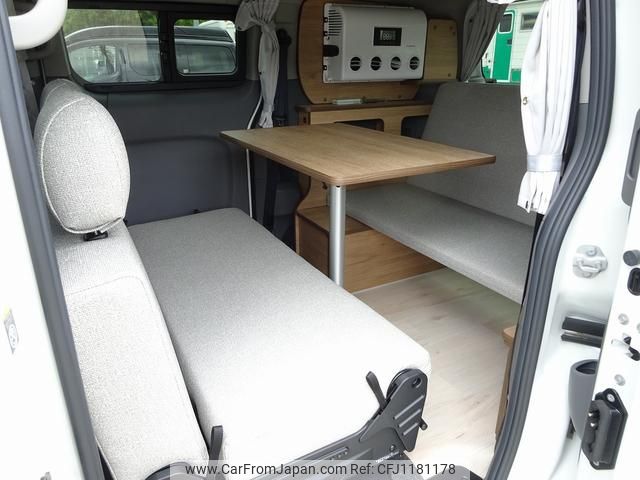 nissan nv200-vanette-wagon 2025 GOO_JP_700050416230250522001 image 2