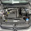 volkswagen golf 2017 AF-WVWZZZAUZJW022768 image 8