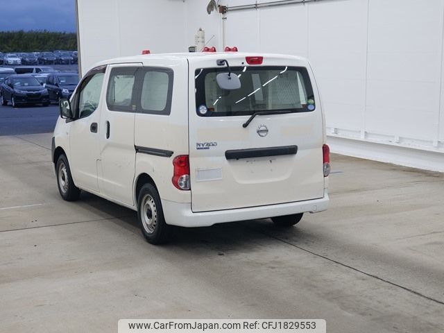 nissan nv200-vanette 2014 CFJ1829553 image 2
