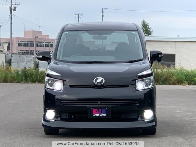 toyota voxy 2007 CFJ1653995 image 2