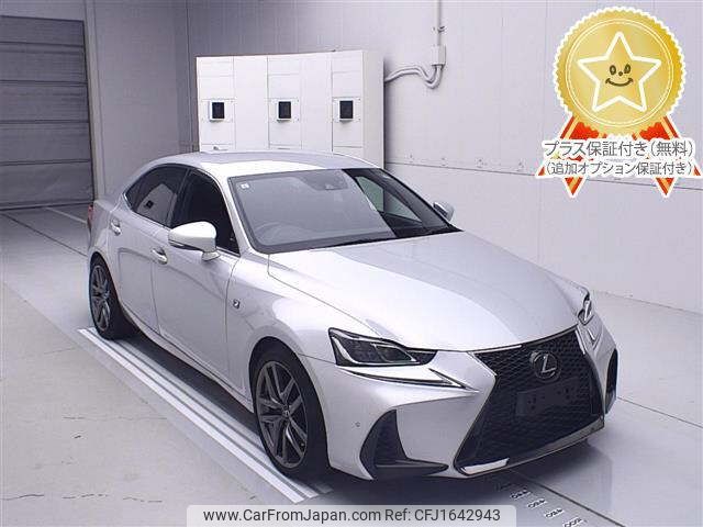 lexus is 2017 CFJ1642943 image 1