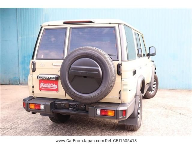 toyota land-cruiser-wagon 2024 CFJ1605413 image 2