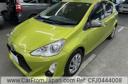 toyota aqua 2015 AF-NHP10-2466599