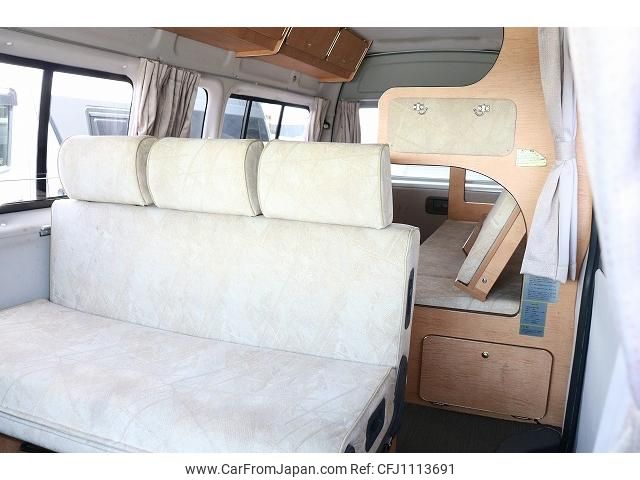 toyota hiace-van 2006 GOO_JP_700090122730250502001 image 2