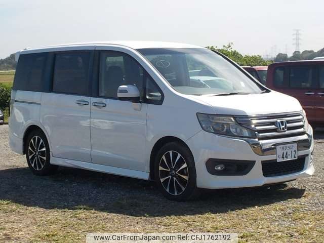 honda stepwagon 2013 CFJ1762192 image 1