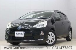 toyota aqua 2012 CFJ1477807