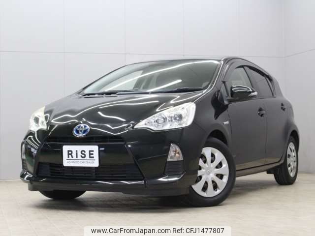 toyota aqua 2012 CFJ1477807 image 1