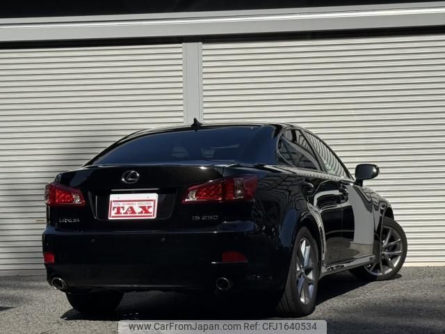 lexus is 2010 CFJ1640534 image 2