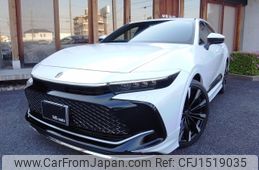 toyota crown 2022 CFJ1519035