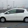 toyota vitz 2012 CFJ0184403 image 9