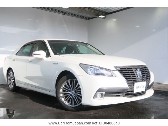 toyota crown 2015 -TOYOTA--Crown DAA-AWS210--AWS210-6087425---TOYOTA--Crown DAA-AWS210--AWS210-6087425- image 1