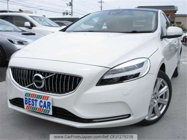 volvo v40 2020 -VOLVO 【品川 330】--Volvo V40 MB4154T--YV1MV2920K2597105---VOLVO 【品川 330】--Volvo V40 MB4154T--YV1MV2920K2597105- image 1