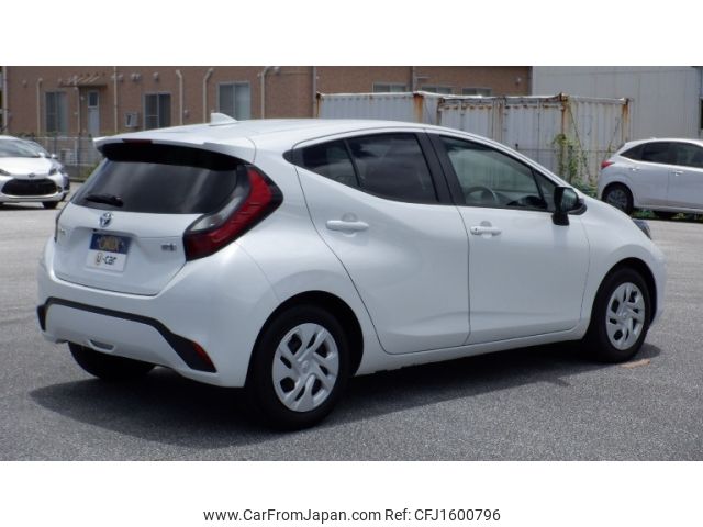 toyota aqua 2023 CFJ1600796 image 2