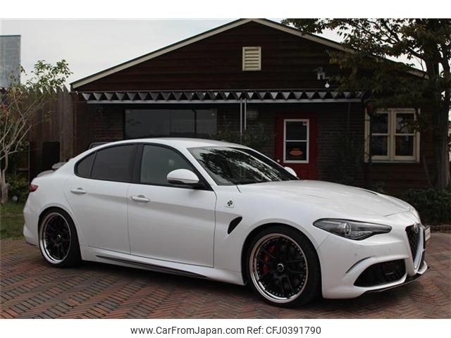 alfa-romeo giulia 2017 -ALFA ROMEO--Alfa Romeo Giulia ABA-95229--ZAREAEHV6H7565202---ALFA ROMEO--Alfa Romeo Giulia ABA-95229--ZAREAEHV6H7565202- image 1