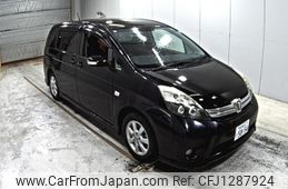 toyota isis 2013 -TOYOTA 【尾張小牧 302さ5854】--Isis ZGM10W-0049307---TOYOTA 【尾張小牧 302さ5854】--Isis ZGM10W-0049307-