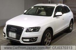 audi q5 2012 -AUDI 【岐阜 303な5551】--Audi Q5 8RCDNF-WAUZZZ8R6CA109479---AUDI 【岐阜 303な5551】--Audi Q5 8RCDNF-WAUZZZ8R6CA109479-