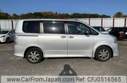 toyota voxy 2009 NIKYO_KJ61058