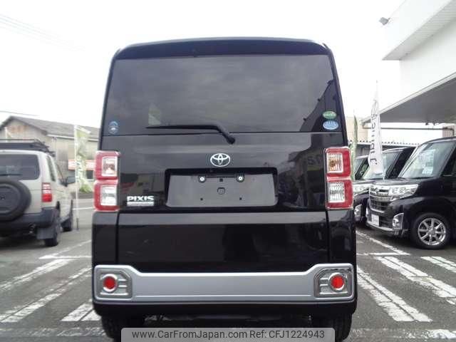 toyota pixis-mega 2016 quick_quick_DBA-LA700A_LA700A-0004099 image 2