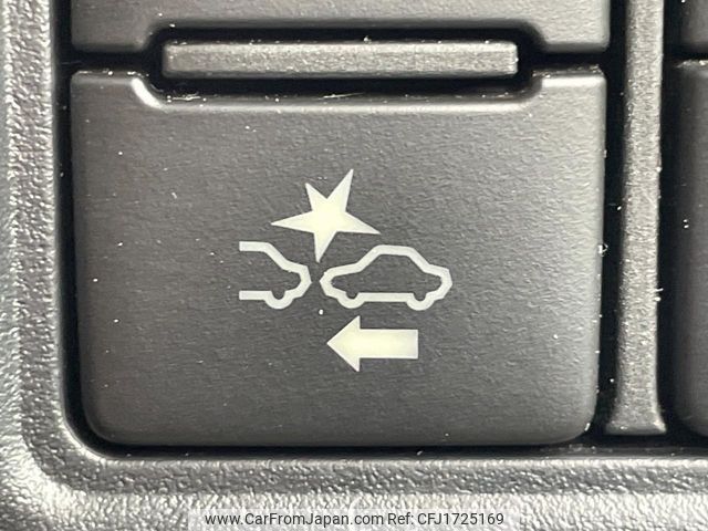 toyota noah 2018 CFJ1725169 image 2