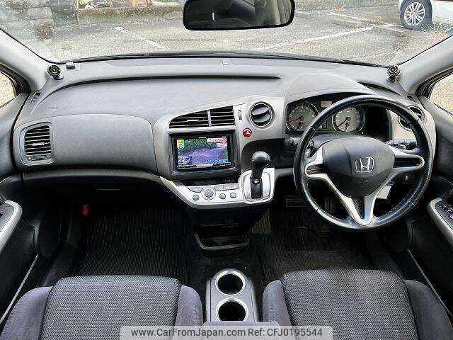 honda stream 2013 504928-923840 image 1