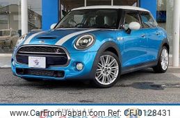 mini mini-others 2015 quick_quick_DBA-XS20_WMWXS720402C49470