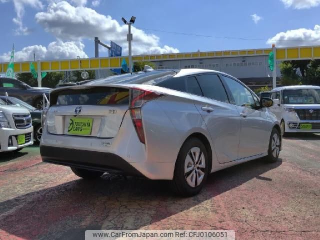 toyota prius 2015 quick_quick_DAA-ZVW51_ZVW51-6001478 image 2