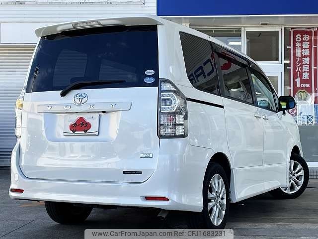 toyota voxy 2010 CFJ1683231 image 2