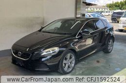 volvo v40 2013 CFJ1592524