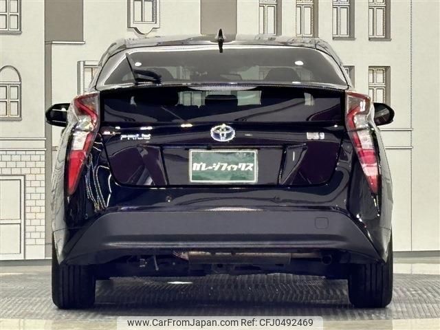 toyota prius 2018 quick_quick_DAA-ZVW50_ZVW50-6130873 image 2