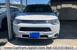 mitsubishi outlander-phev 2014 CFJ1518631