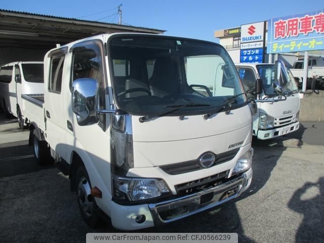 hino dutro 2017 GOO_NET_EXCHANGE_0802905A30241216W001 image 1